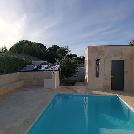 Charmant Studio Avec Piscine Villemoustaussou Екстериор снимка