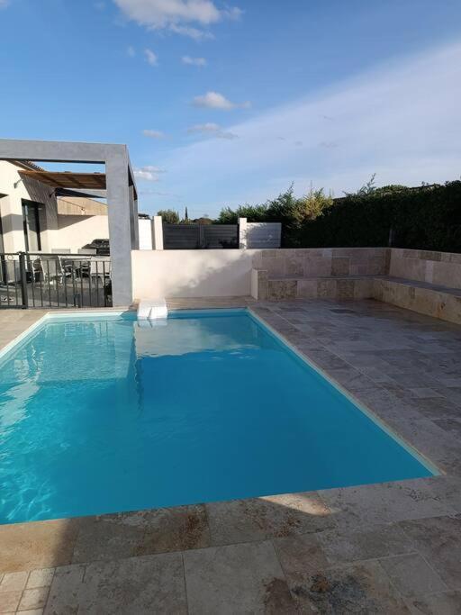 Charmant Studio Avec Piscine Villemoustaussou Екстериор снимка